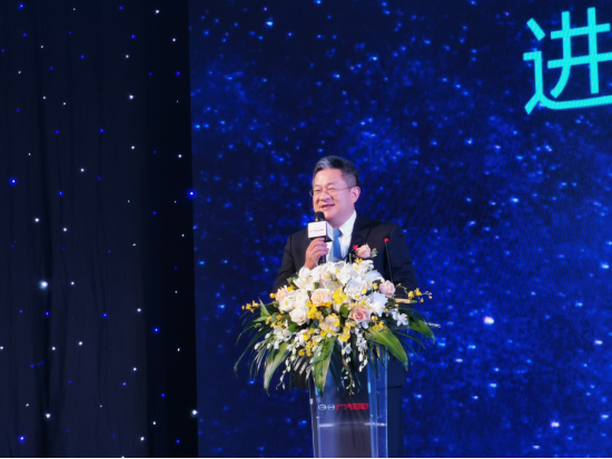 1563877198628.png 进口重卡太贵?广汽日野推出进口动力牵引车最低46.28万461.png