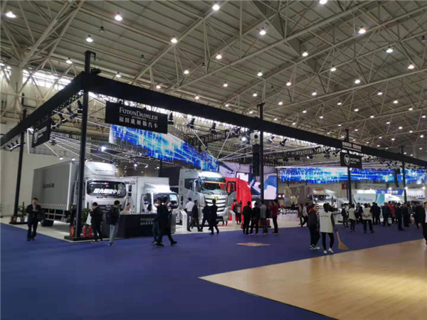 【武汉车展】超强品控+探索未来，欧曼国典版闪耀武汉车展412.png