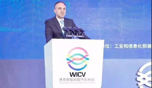 Alejandro R. Vukotich 宝马集团全球自动驾驶研发高级副总裁.jpg