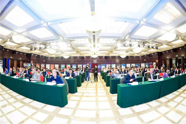 揭晓多项重磅大奖 2019“谁是第一”商用车年度评选颁奖典礼圆满收官325.png