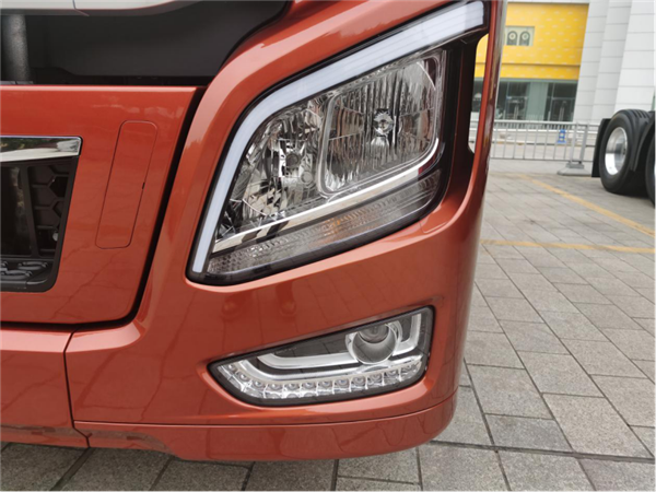 1603869559766.png 现代商用车推出新一代创虎重卡,瞄准进口替代市场,价格约50万元509.png