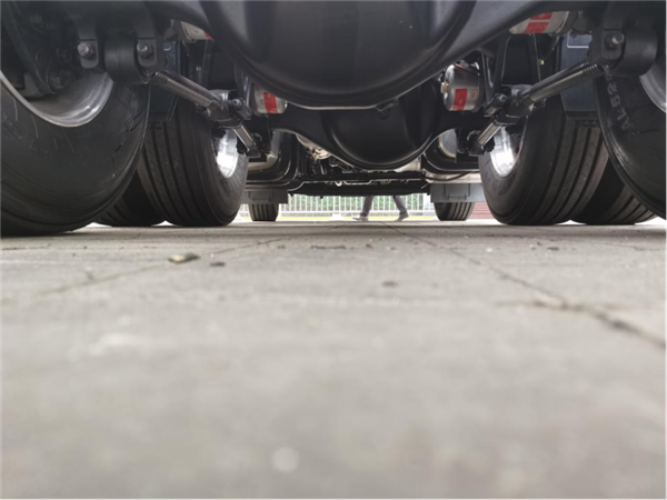 1603869623033.png 现代商用车推出新一代创虎重卡,瞄准进口替代市场,价格约50万元1522.png