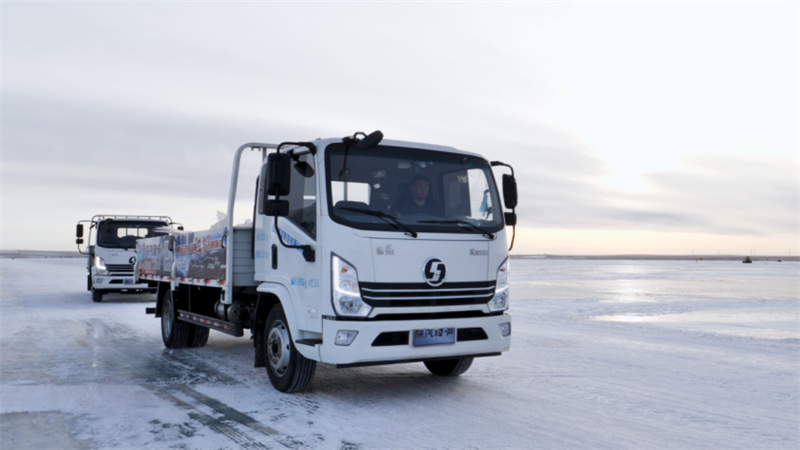 陕汽轻卡国六产品挑战零下40度极寒，三项绝活征服高寒测试1234.png