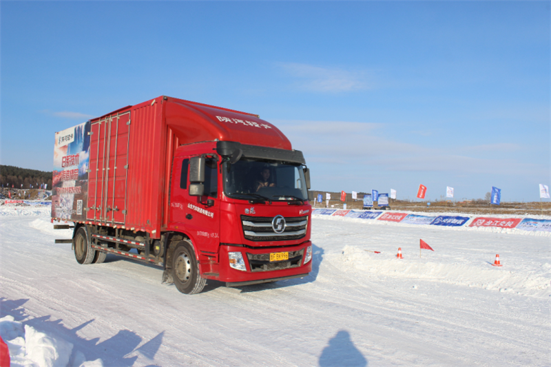 陕汽轻卡国六产品挑战零下40度极寒，三项绝活征服高寒测试1236.png