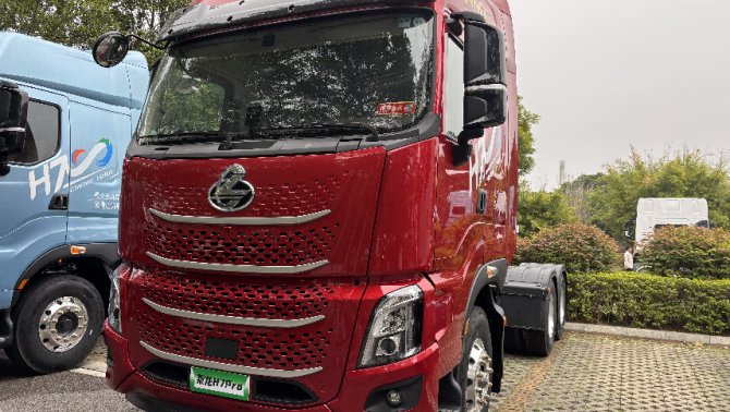 不止动力猛，舒适更能打！乘龙H7 Pro燃气重卡定义长途运输新体验